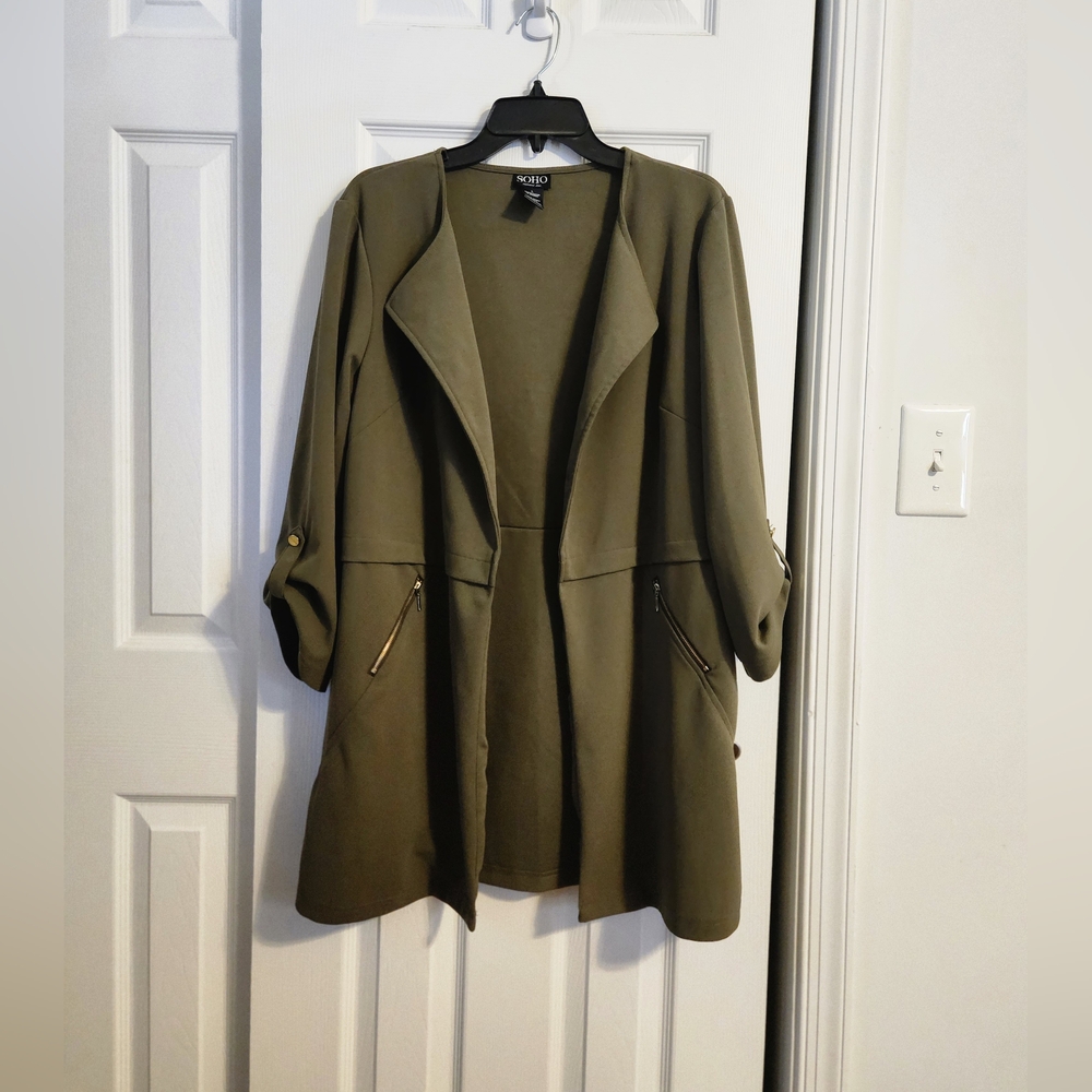 SOHO apparel large light weight jacket